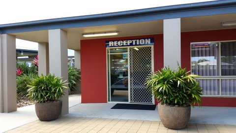 Port Denison Motor Inn - Tourism Noosa 2