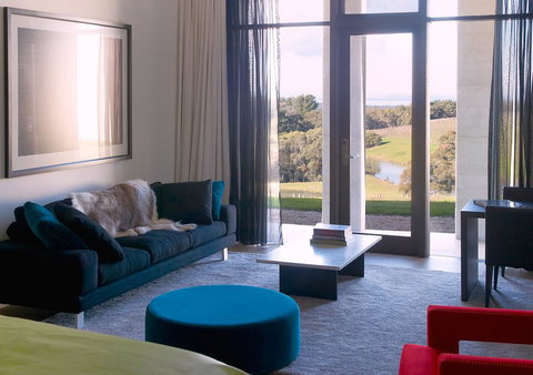 Port Phillip Estate - Tourism Noosa 3