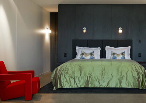 Port Phillip Estate - Tourism Noosa 0