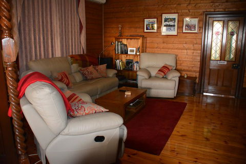 Portarlington Vicarage - Tourism Noosa 2