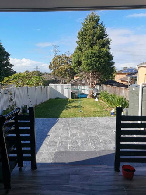 Private Room In Modern, Comfortable Home Stay - Tourism Noosa 3