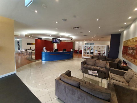 Ramada Encore By Wyndham Dandenong - Tourism Noosa 1