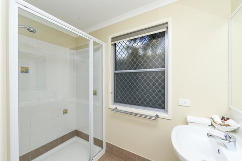 Reflections Holiday Parks Massy Greene - Tourism Noosa 3