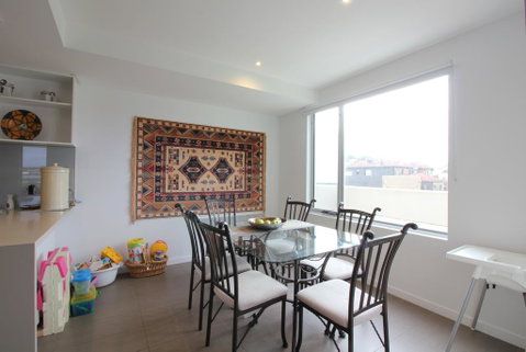 Rejuvenate San Remo - WiFi, Linen, Beach 200m, Family Friendly - Tourism Noosa 2