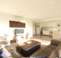Rejuvenate San Remo - WiFi Linen Beach 200m Family Friendly - Tourism Noosa