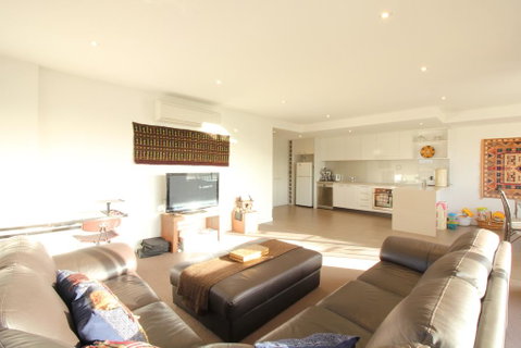 Rejuvenate San Remo - WiFi, Linen, Beach 200m, Family Friendly - Tourism Noosa 0