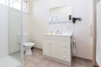 RENOVATED BEACH BEAUTY - ROSEBUD