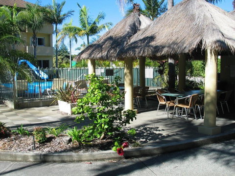 Resort Style Holiday - Tourism Noosa 0