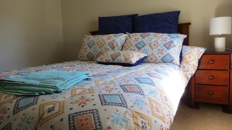 RETRO FUNNY FARM - Tourism Noosa 3