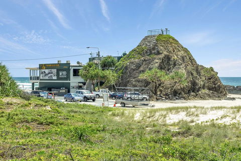Rigi On Currumbin Beach - Tourism Noosa 0