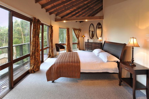 Risehill House - Tourism Noosa 1