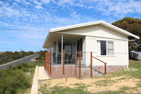 River Panorama Beach House - Tourism Noosa 1