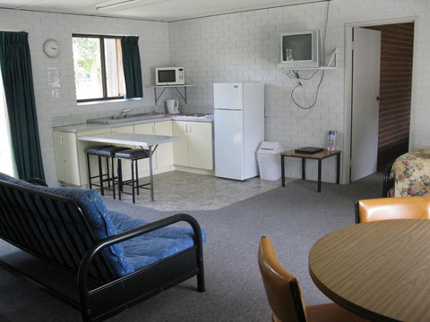 River Village Motel & Holiday Units - Tourism Noosa 0