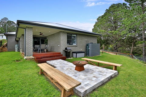 Rockwall - Pet-Friendly - Fire Pit - Tourism Noosa 2