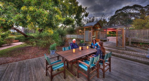 Roosters Rest - Tourism Noosa 3