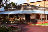 Rose  Crown Hotel