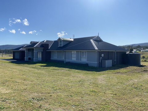 Rosehill Vines - Tourism Noosa 0