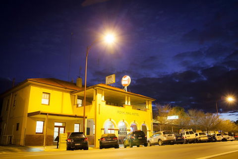 Royal Mail Hotel Jerilderie - Tourism Noosa 1