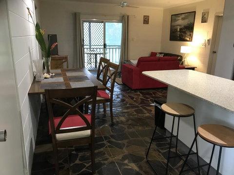 Royal Palm Cottage, Entire Two Bedroom 2 Bathroom House With Pool - Tourism Noosa 1