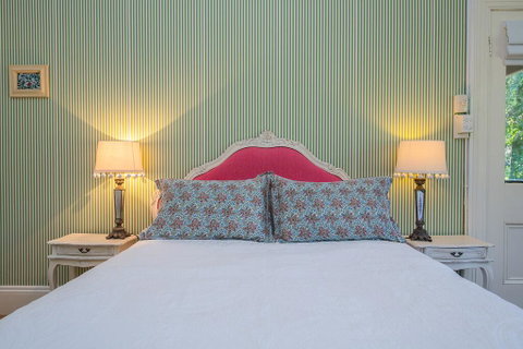 Russley Rural Retreat - Tourism Noosa 0