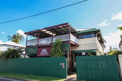 Ryan's Rest Boutique Accommodation - Tourism Noosa 0