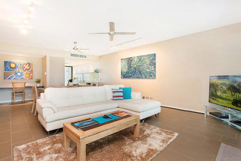 Saltwater Suites - 1,2 & 3 Bed Waterfront Apartments - Tourism Noosa 1