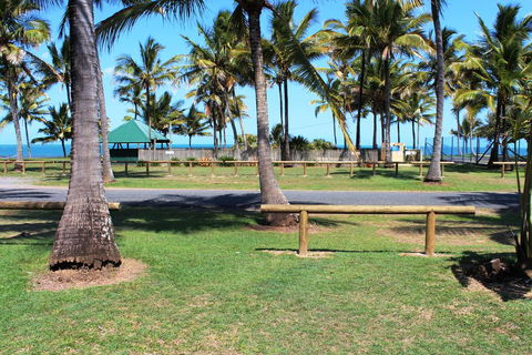 Sarina Beach Motel - Tourism Noosa 1