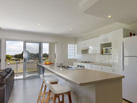 Seachange Apartment 2 - Tourism Noosa 2