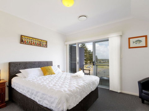 Seachange Apartment 3 - Tourism Noosa 1