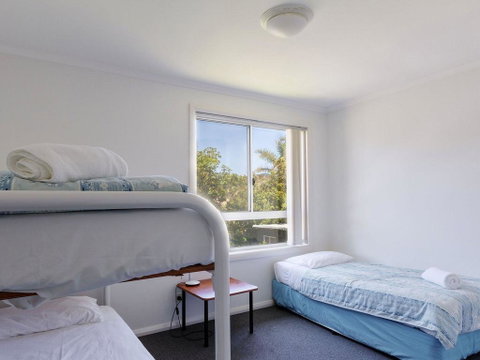 Seachange Townhouse 4 - Tourism Noosa 3