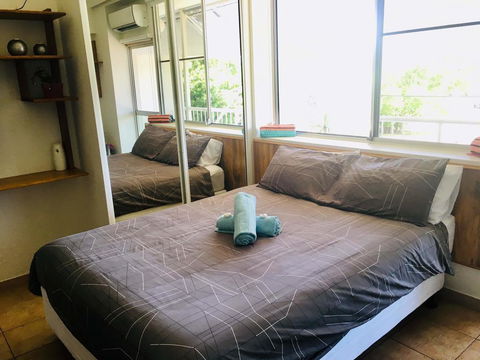 Seaview Studio - Tourism Noosa 1