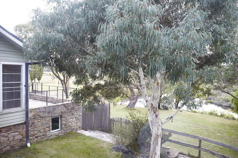 Second Flat Retreat - Tourism Noosa 1