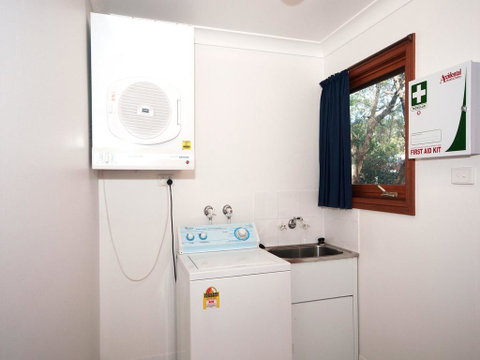 Semaphore Beach House - Tourism Noosa 1