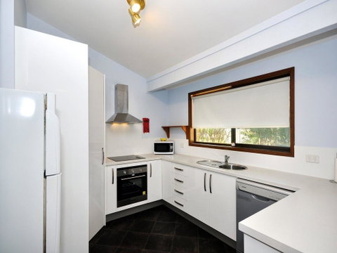 Shady Treez - Pet Friendly - Tourism Noosa 3