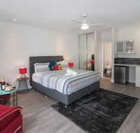 Shiraz Studio - Tourism Noosa