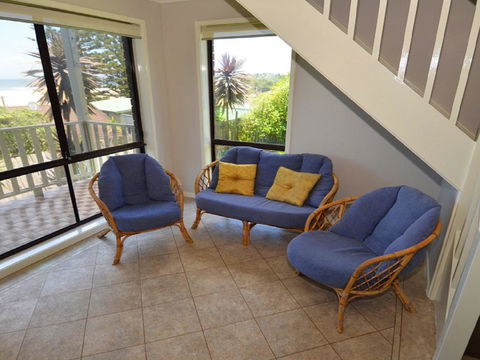 Shirl's By The Sea - Tourism Noosa 0