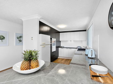 Shoreline Six With Ocean Views To See The Whales - Tourism Noosa 1