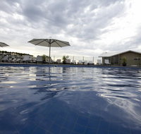 Silver water resort with ocean views. - Tourism Noosa