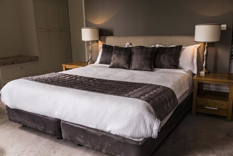 Simmers Serviced Apartments - Tourism Noosa 1