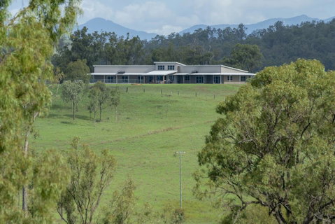 Skyline Farm House - Tourism Noosa 1