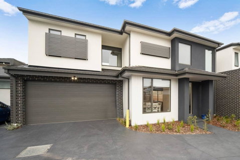 Sleek, Modern Capel Sound! - Tourism Noosa 2