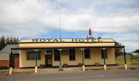 Snake Valley Hotel - Tourism Noosa 1