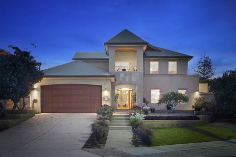 Sorrento Beach Bed & Breakfast - Tourism Noosa 0