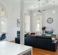 Spacious 2-bed 2-bath Home with Parking and Balcony