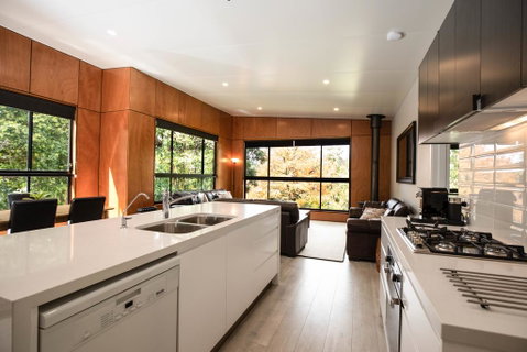 Springbrook25 Upper Apartment - Tourism Noosa 2