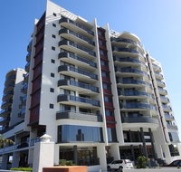 Springwood Tower Apartment Hotel - Tourism Noosa