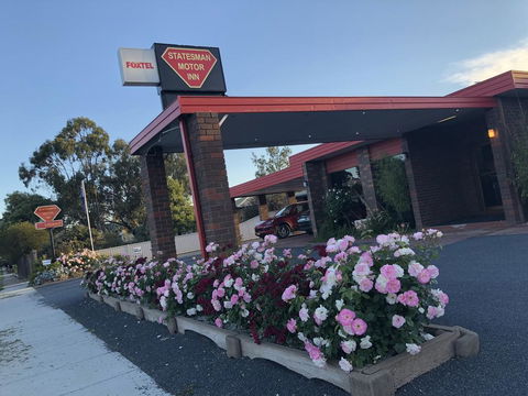 Statesman Motor Inn - Tourism Noosa 0