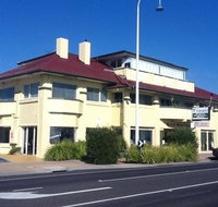 Stella's Dromana Hotel - Tourism Noosa