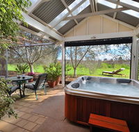 Stephanette's Cottage - Tourism Noosa