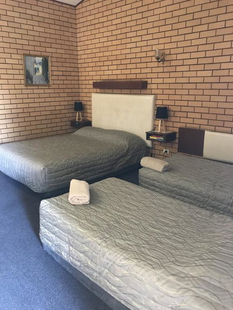 Stockman Motor Inn - Tourism Noosa 1